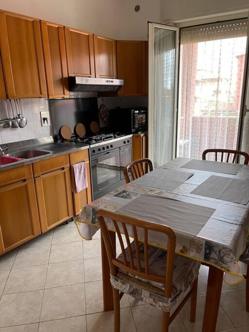 Appartamento A Pochi Passi Dal Mare E Dal Centro L'Americano エクステリア 写真